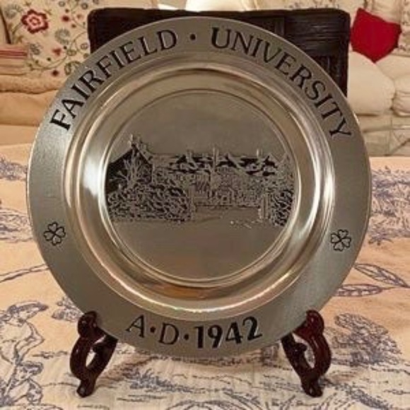 *FOR HANNAH* Lot of 3 Pewtarex Fairfield University Commemorative Plates - Picture 1 of 2
